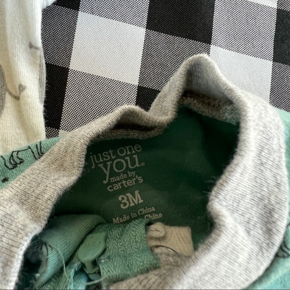 Carter’s sleeper footie pajamas - Picture 3 of 4